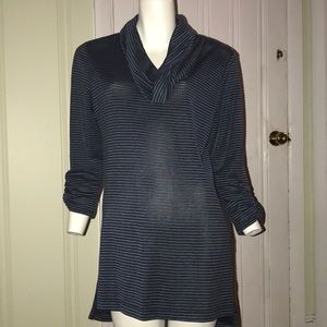 Cowl neck long sleeve shirt